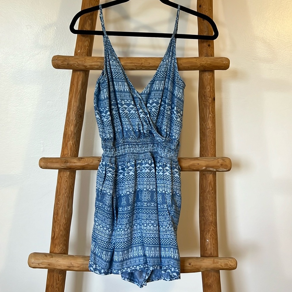 BEBÉ Shorts Romper